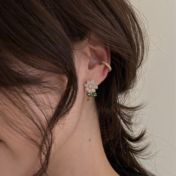 AOMU Korea Temperament Fashion Crystal Flower Stud Earrings for Women 2020 Chic Small Earring Party Wedding Jewelr